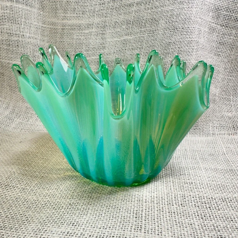 Fostoria Heirloom Green Opalescent Handkerchief Bowl MCM Art Glass Vintage